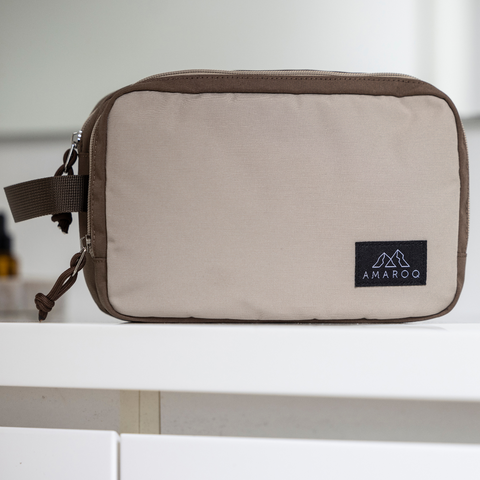 Amaroq Retro Toiletry Bag